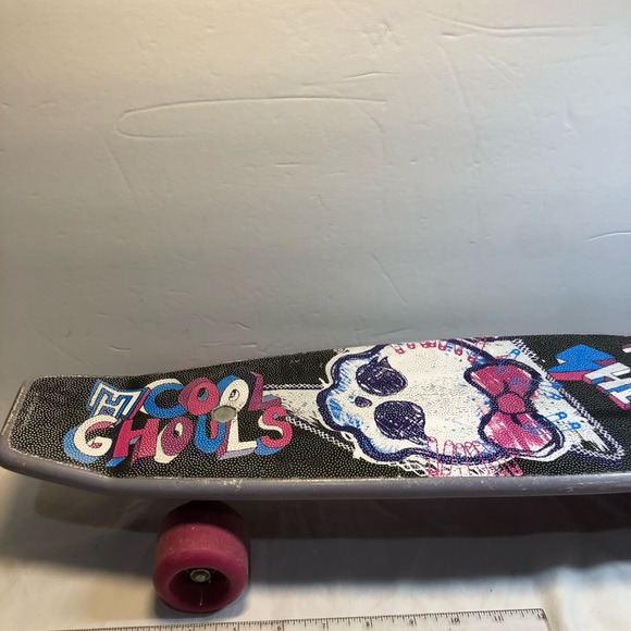 Monster High Cool Ghouls Skateboard, 20” Mattel 2015 rare find, 2” wheels - Picture 3 of 12